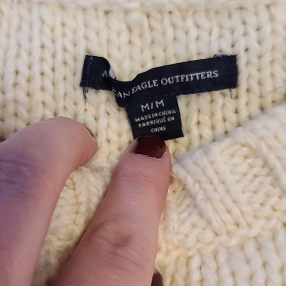 American Eagle Sweater - Picture 2 of 3